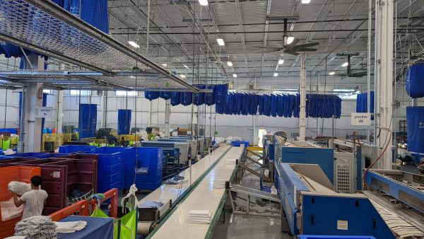 Packing line in the expansion